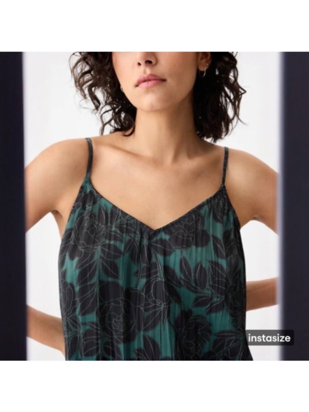 Gap Green Black Floral Print V Neck Satin Pleated Cami Top Small